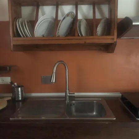 La Tinaia Del Glicine Appartement *